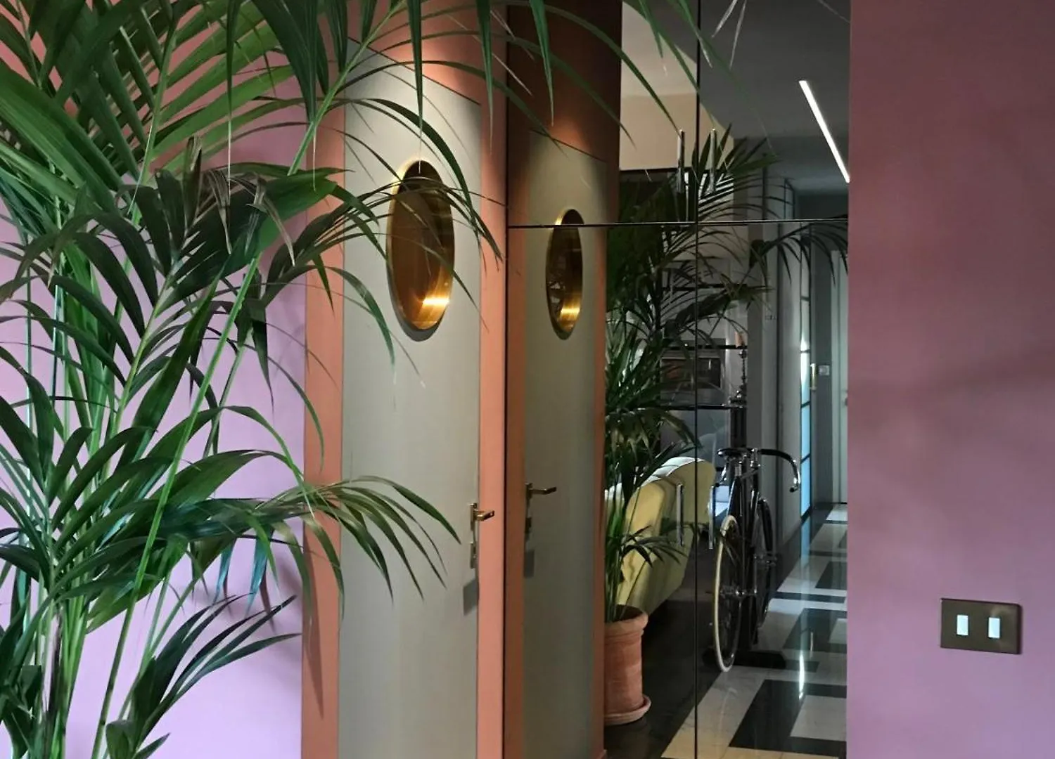Hotel Pcn 40 Mi Milano